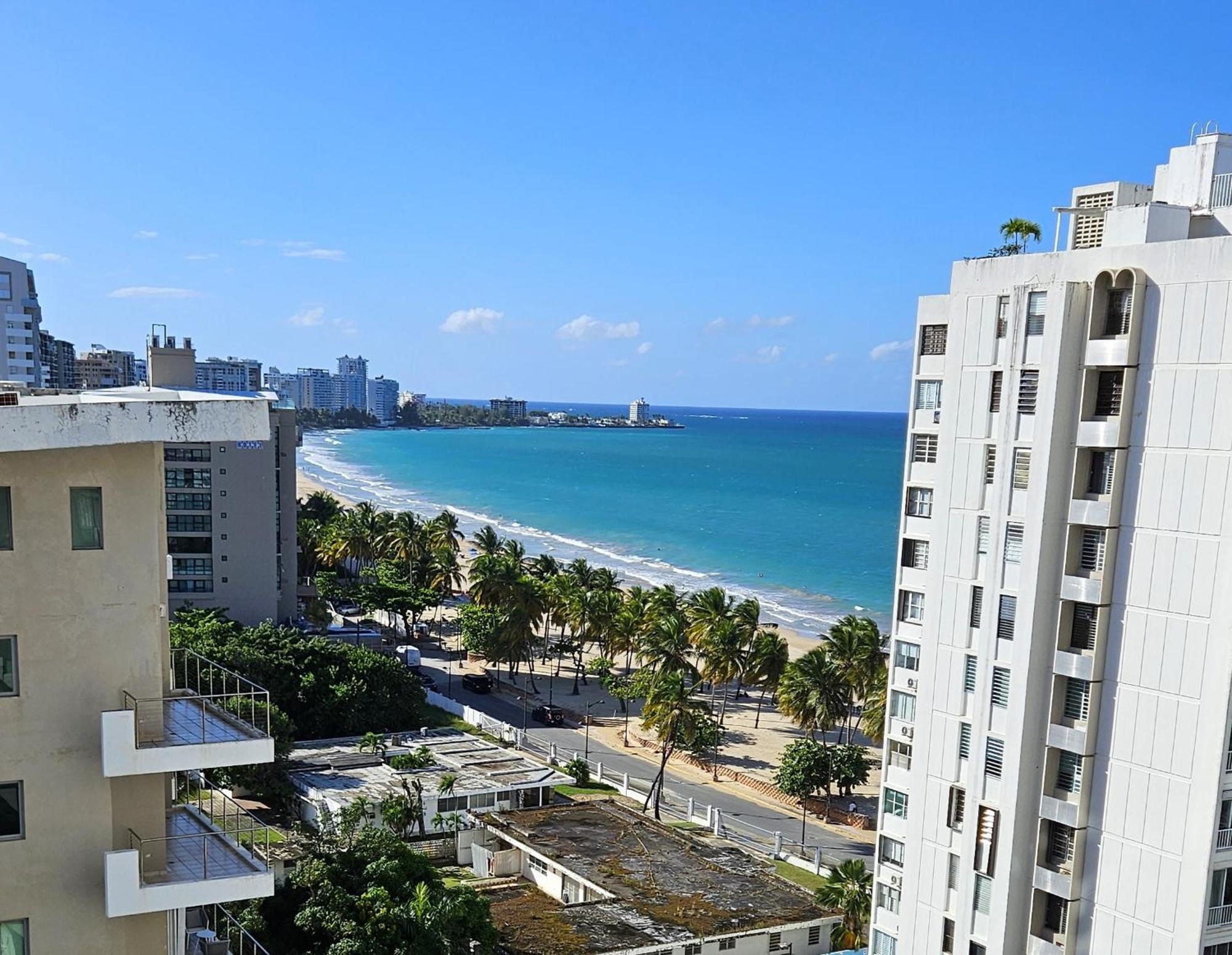 Kasa Seaview At Coral - For 2 Balcony Beachfront Building Pool * San Juan