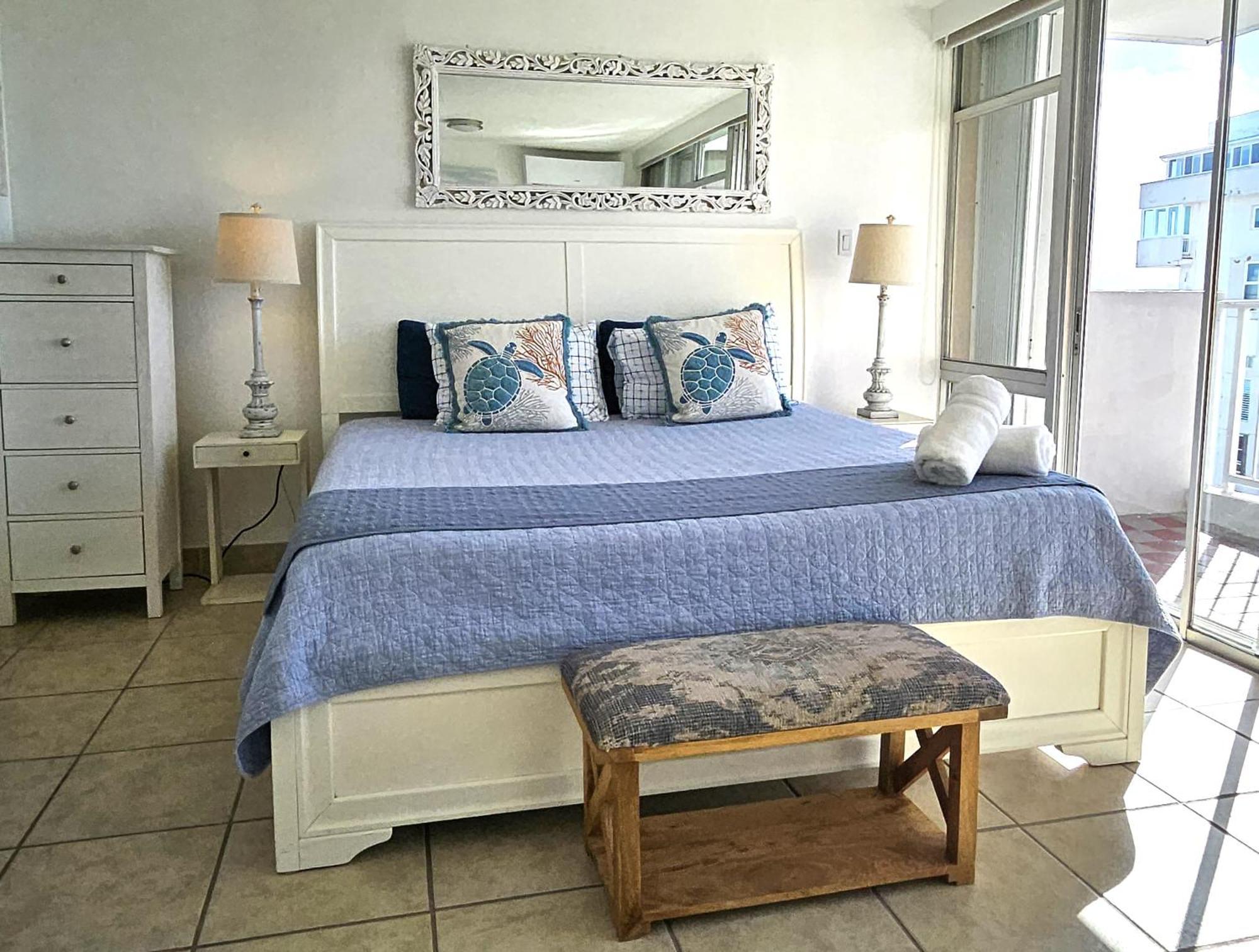 Apartamento Kasa Seaview At Coral - For 2 Balcony Beachfront Building Pool *